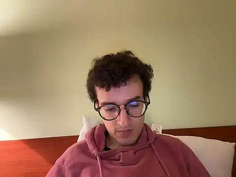 Poeta98xh online show from October 6, 6:05 pm