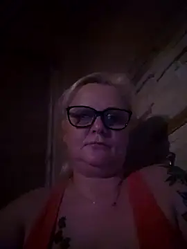 NieMaJazdyBezGwiazdy7883 online show from October 7, 2:09 am