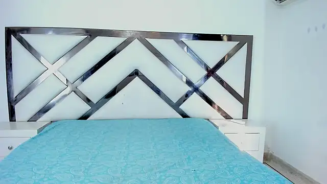 Snapshot of daenerysxxx chatting on November 10, 8:52 pm daenerysxxx online show from November 10, 8:52 pm