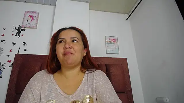 vauroraper online show from November 26, 12:17 pm