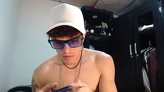 Snapshot of imsammytop chatting on October 16, 9:16 pm imsammytop online show from October 16, 9:16 pm