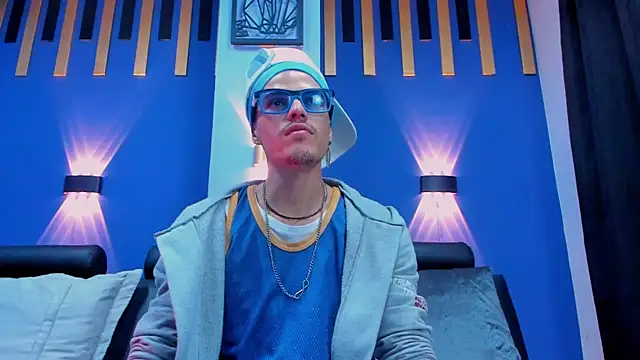 Snapshot of imsammytop chatting on October 30, 11:11 am imsammytop online show from October 30, 11:11 am