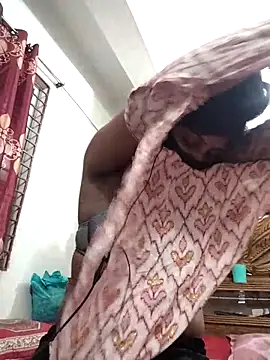 Snapshot of Queen-Any chatting on October 20, 6:19 pm Queen-Any online show from October 20, 6:19 pm