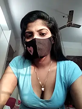 Snapshot of Queen-Any chatting on November 13, 10:03 am Queen-Any online show from November 13, 10:03 am