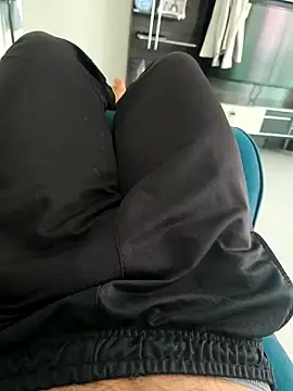 Snapshot of Sert_erkek21_ysm chatting on October 5, 2:15 pm Sert erkek21 ysm online show from October 5, 2:15 pm