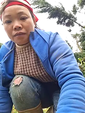 miomio-12 online show from November 21, 1:37 am