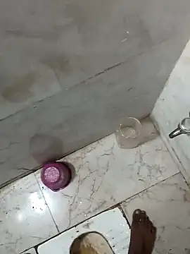 Snapshot of shohrab_hot chatting on October 14, 8:37 am shohrab hot online show from October 14, 8:37 am