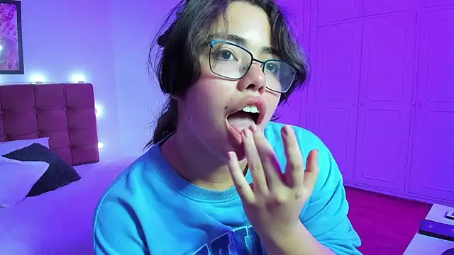 annie rose11 online show from October 12, 4:11 am