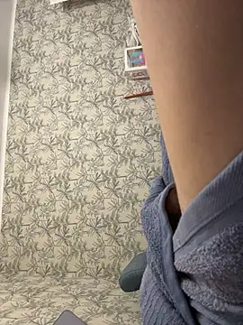 Snapshot of Edo1797 chatting on December 18, 3:29 pm Edo1797 online show from December 18, 3:29 pm