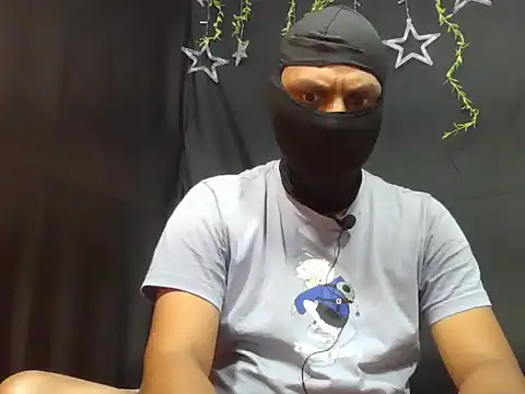 Snapshot of Indianbull109 chatting on November 20, 6:40 pm Indianbull109 online show from November 20, 6:40 pm