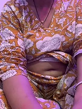 Snapshot of bindiyarani01 chatting on October 6, 5:49 am bindiyarani01 online show from October 6, 5:49 am