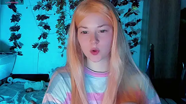 HoneyDazzle online show from October 22, 8:41 pm