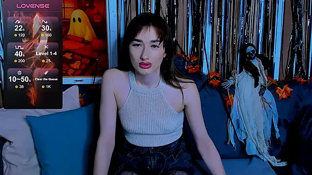 Olivia Grantt online show from October 31, 1:06 am