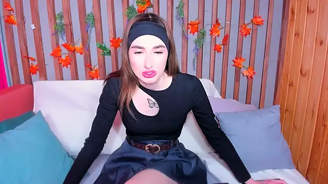 Olivia Grantt online show from November 17, 1:11 am