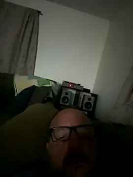 smkbustr online show from October 8, 7:06 am