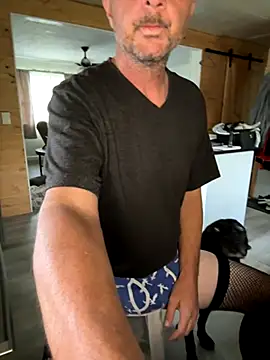 smkbustr online show from October 13, 8:09 pm