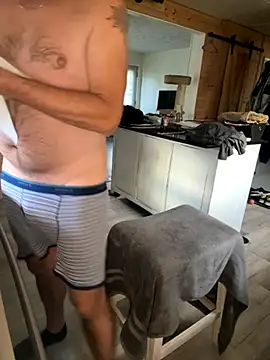 smkbustr online show from October 21, 8:42 pm