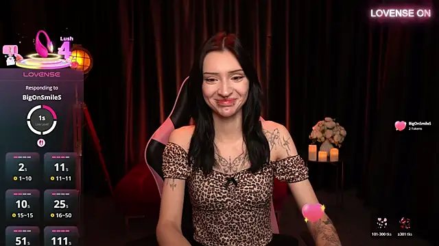 Snapshot of Trix_Void chatting on November 4, 10:14 am Trix Void online show from November 4, 10:14 am