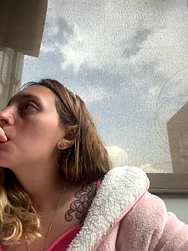 Mia dca online show from October 23, 3:11 pm