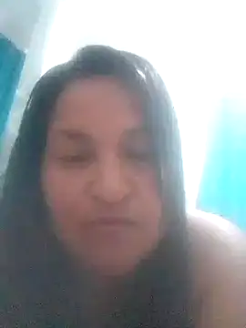 Snapshot of lucia00xx chatting on October 19, 10:16 am lucia00xx online show from October 19, 10:16 am