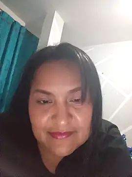 Snapshot of lucia00xx chatting on November 29, 1:52 am lucia00xx online show from November 29, 1:52 am