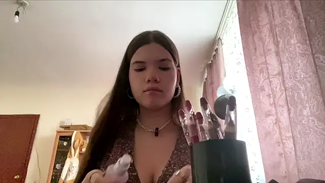 AlmetaBradicich online show from October 7, 6:10 am