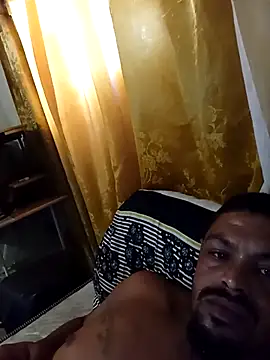 Snapshot of Cay3 chatting on November 9, 10:02 am Cay3 online show from November 9, 10:02 am