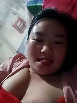 Snapshot of pi-pi-00 chatting on October 13, 3:01 pm pi-pi-00 online show from October 13, 3:01 pm