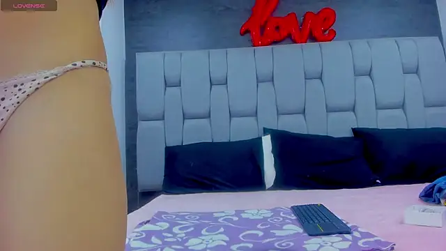 Abby-horny online show from October 8, 8:39 pm