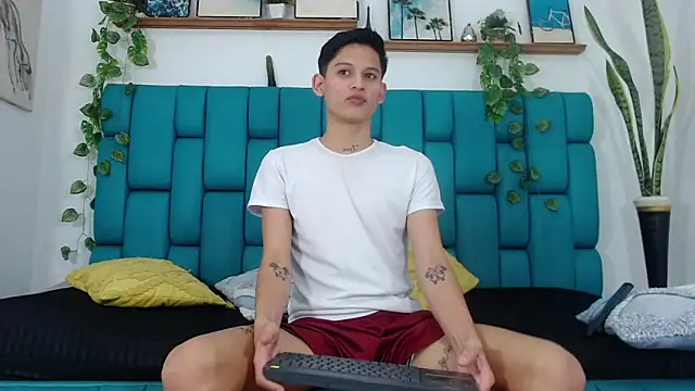 Snapshot of Brian_hot chatting on October 30, 12:17 pm Brian hot online show from October 30, 12:17 pm