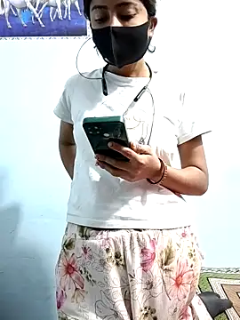 Snapshot of Payal_G chatting on December 14, 1:44 am Payal G online show from December 14, 1:44 am