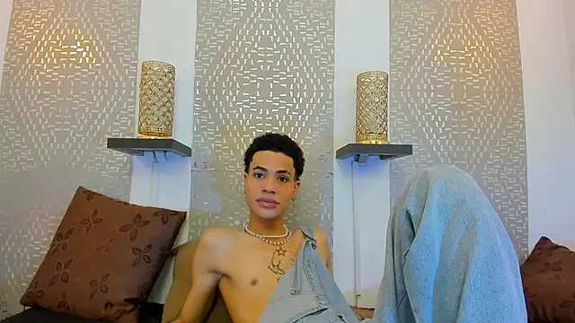 JacobBlackwell  online show from October 20, 7:58 pm