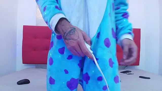 JacobBlackwell  online show from October 31, 11:55 am