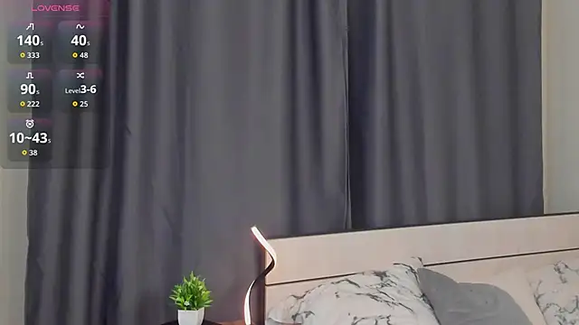 KellyeOun online show from November 4, 1:27 am