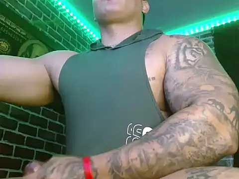 Snapshot of jordan_bigcock_ chatting on October 29, 6:26 am jordan bigcock online show from October 29, 6:26 am