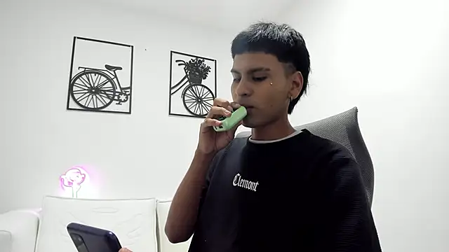 SEBAS LOVER  online show from October 22, 7:46 pm