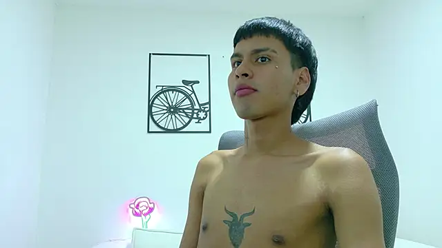 SEBAS LOVER  online show from October 29, 9:16 pm