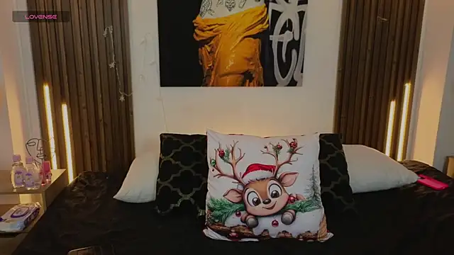 Snapshot of Kitty_Bombon chatting on December 3, 8:18 pm Kitty Bombon online show from December 3, 8:18 pm