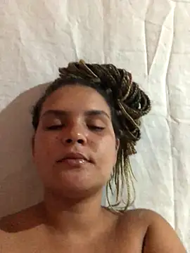 AliceXmoore online show from October 14, 1:45 pm