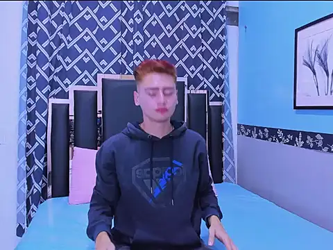 Alex Millerss online show from October 30, 10:54 pm