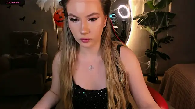  BellaClark online show from October 20, 6:47 am