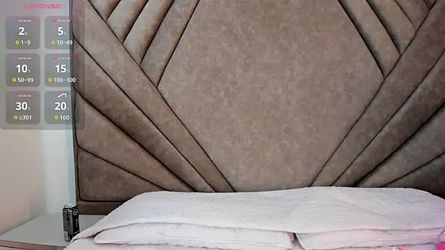 Mythical Girl online show from October 20, 7:47 pm