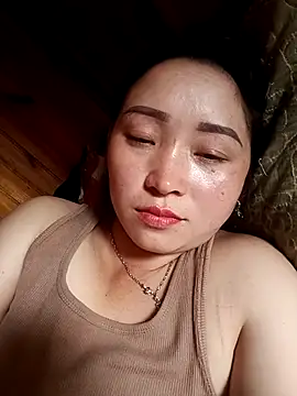 Snapshot of miemie-xx chatting on October 12, 5:39 am miemie-xx online show from October 12, 5:39 am