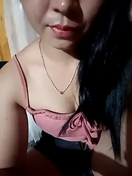 Snapshot of miemie-xx chatting on October 14, 2:07 pm miemie-xx online show from October 14, 2:07 pm