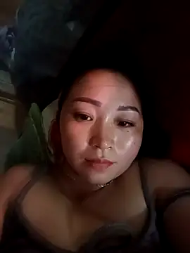 Snapshot of miemie-xx chatting on October 20, 1:06 am miemie-xx online show from October 20, 1:06 am