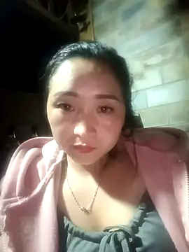 Snapshot of miemie-xx chatting on October 20, 1:11 pm miemie-xx online show from October 20, 1:11 pm