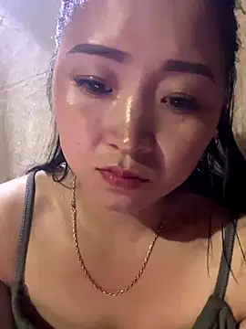 Snapshot of miemie-xx chatting on October 25, 1:18 pm miemie-xx online show from October 25, 1:18 pm