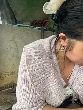 Snapshot of miemie-xx chatting on November 2, 2:58 am miemie-xx online show from November 2, 2:58 am