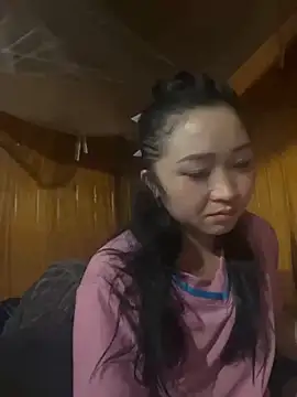 Snapshot of miemie-xx chatting on November 7, 2:22 am miemie-xx online show from November 7, 2:22 am