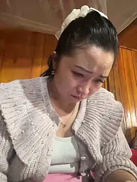 Snapshot of miemie-xx chatting on November 8, 2:23 am miemie-xx online show from November 8, 2:23 am